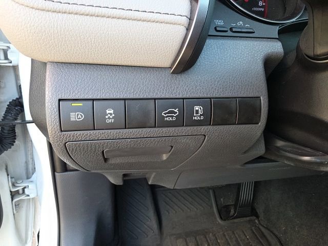 Used 2021 Toyota Camry XSE w/ Navigation Package image 15