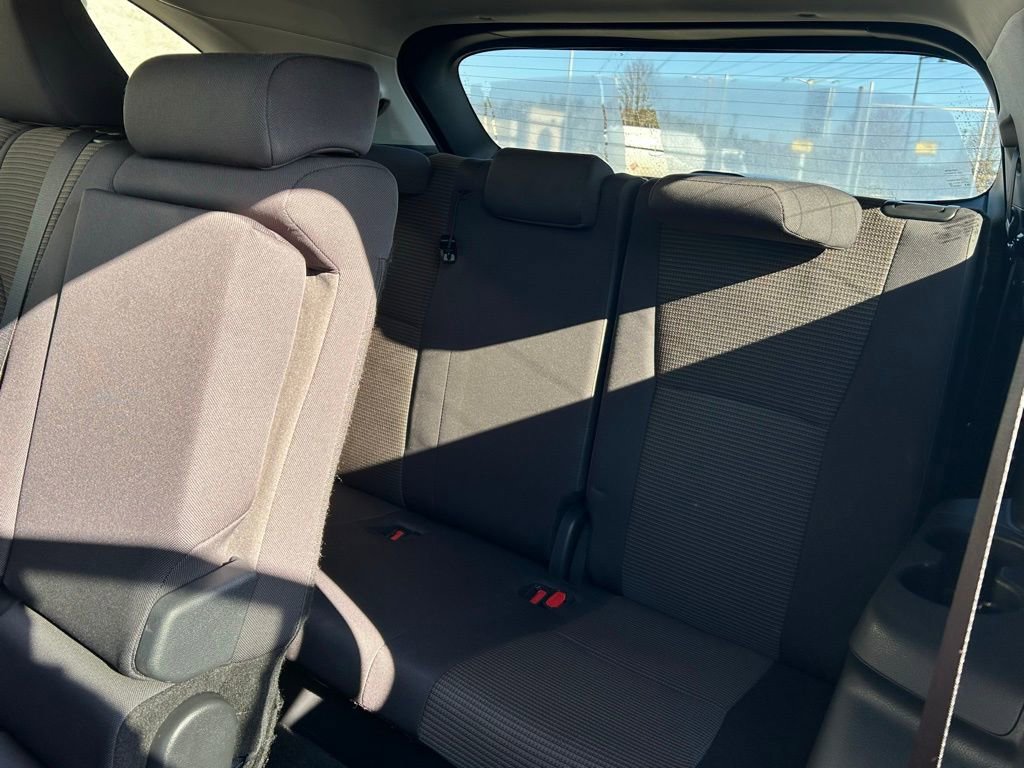 Certified 2025 Toyota Highlander LE image 15