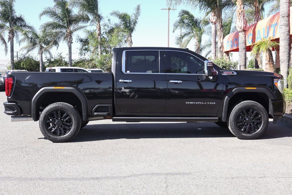 Used 2023 GMC Sierra 3500 Denali w/ Denali Black Diamond Edition image 12