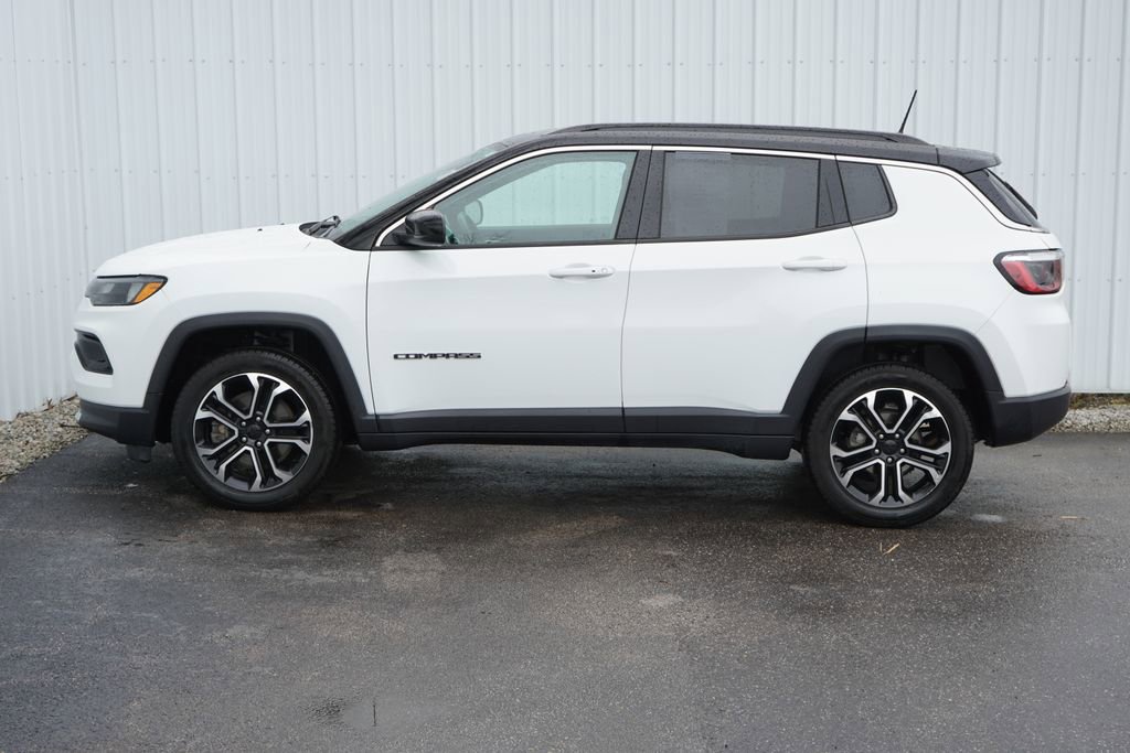 Used 2023 Jeep Compass Limited AWD/4WD image 3
