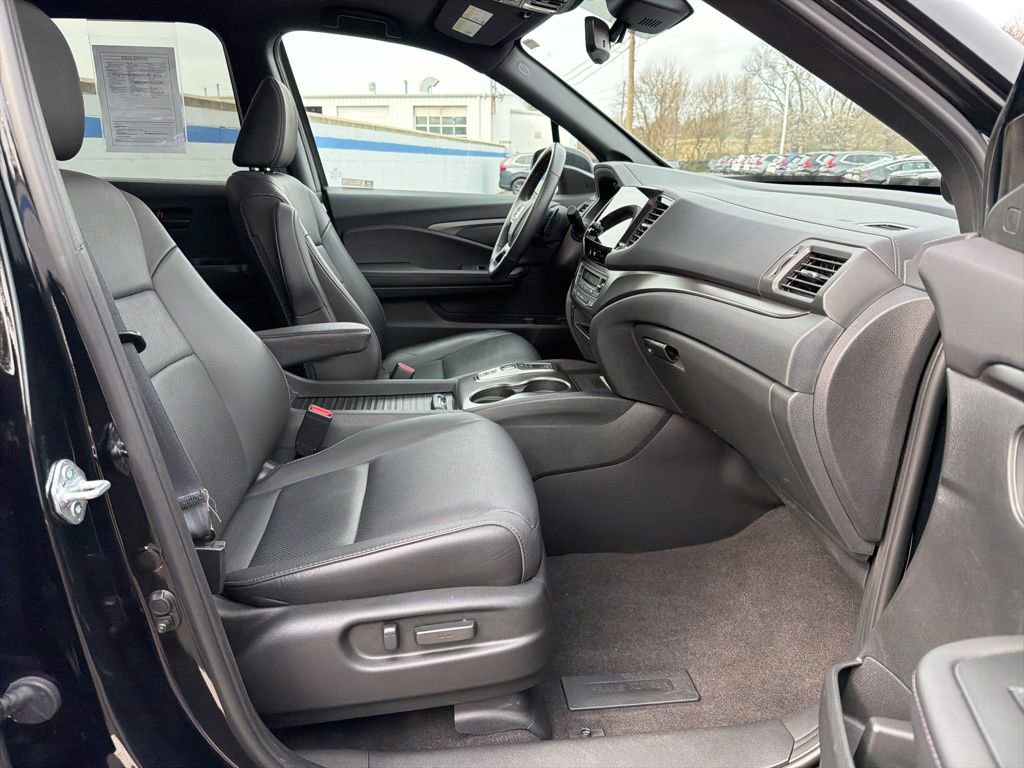 Certified 2023 Honda Passport EX-L image 25