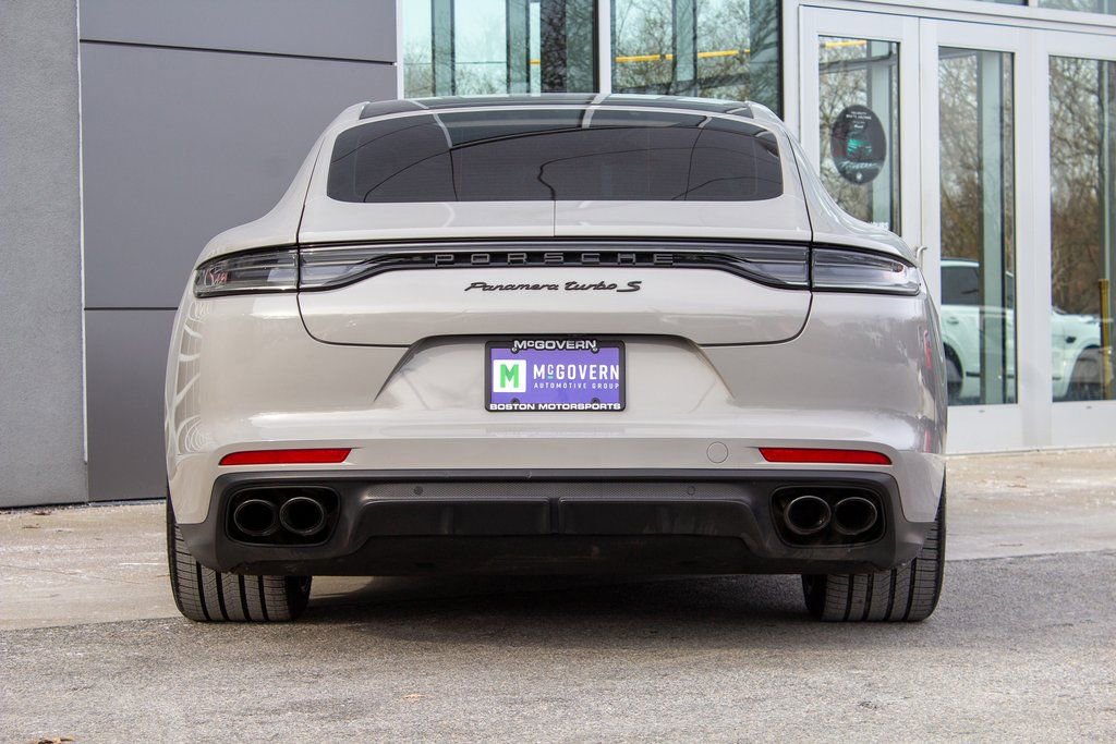 Used 2022 Porsche Panamera Turbo S image 9