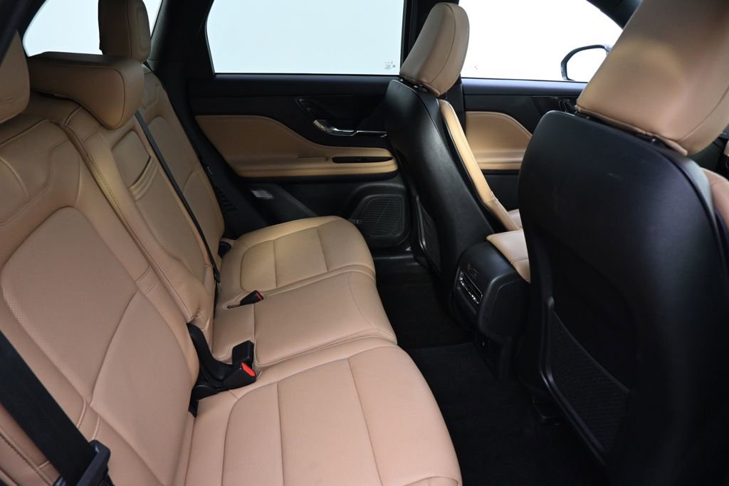 Certified 2022 Lincoln Corsair Reserve w/ Equipment Group 201A image 18