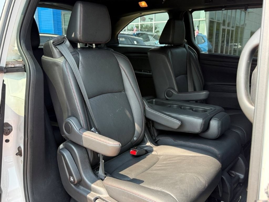 Used 2025 Honda Odyssey Sport-L image 22