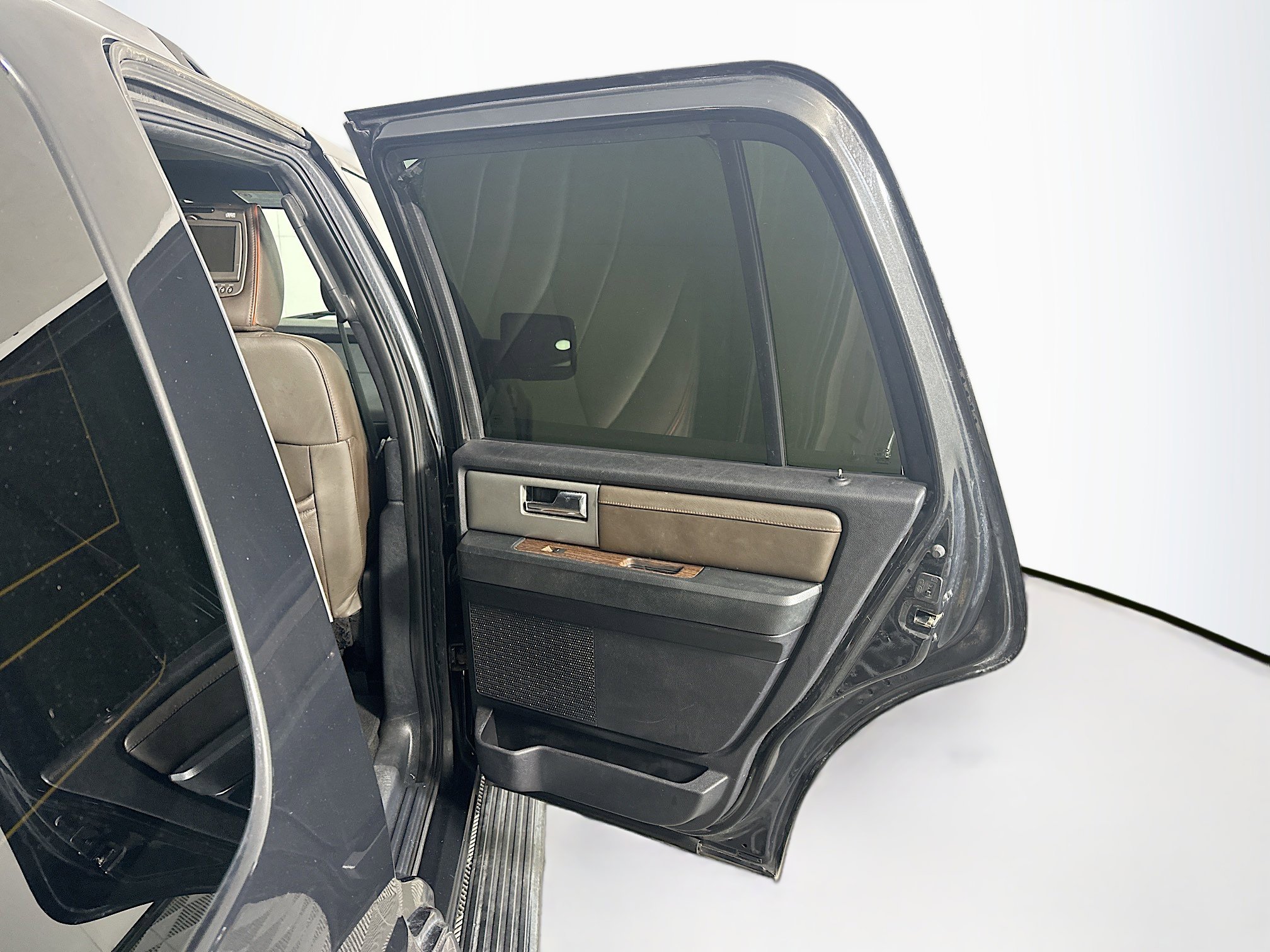 Used 2015 Ford Expedition King Ranch image 34