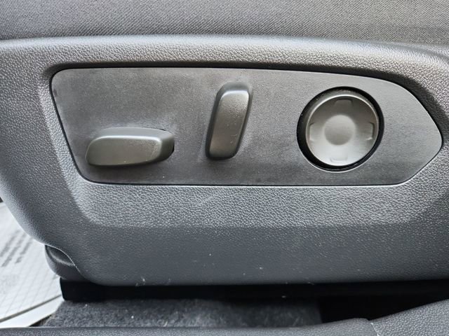 Used 2021 Buick Envision Essence w/ Sport Touring Package image 12