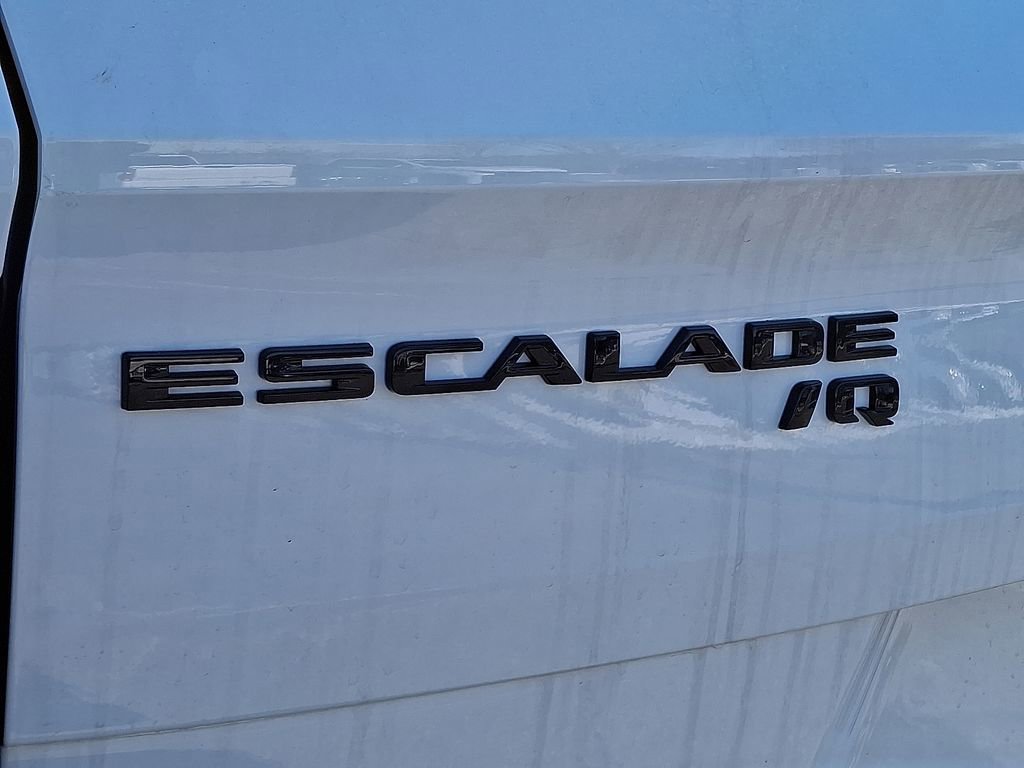 New 2025 Cadillac Escalade IQ Sport 2 w/ LPO, ONYX Package image 19