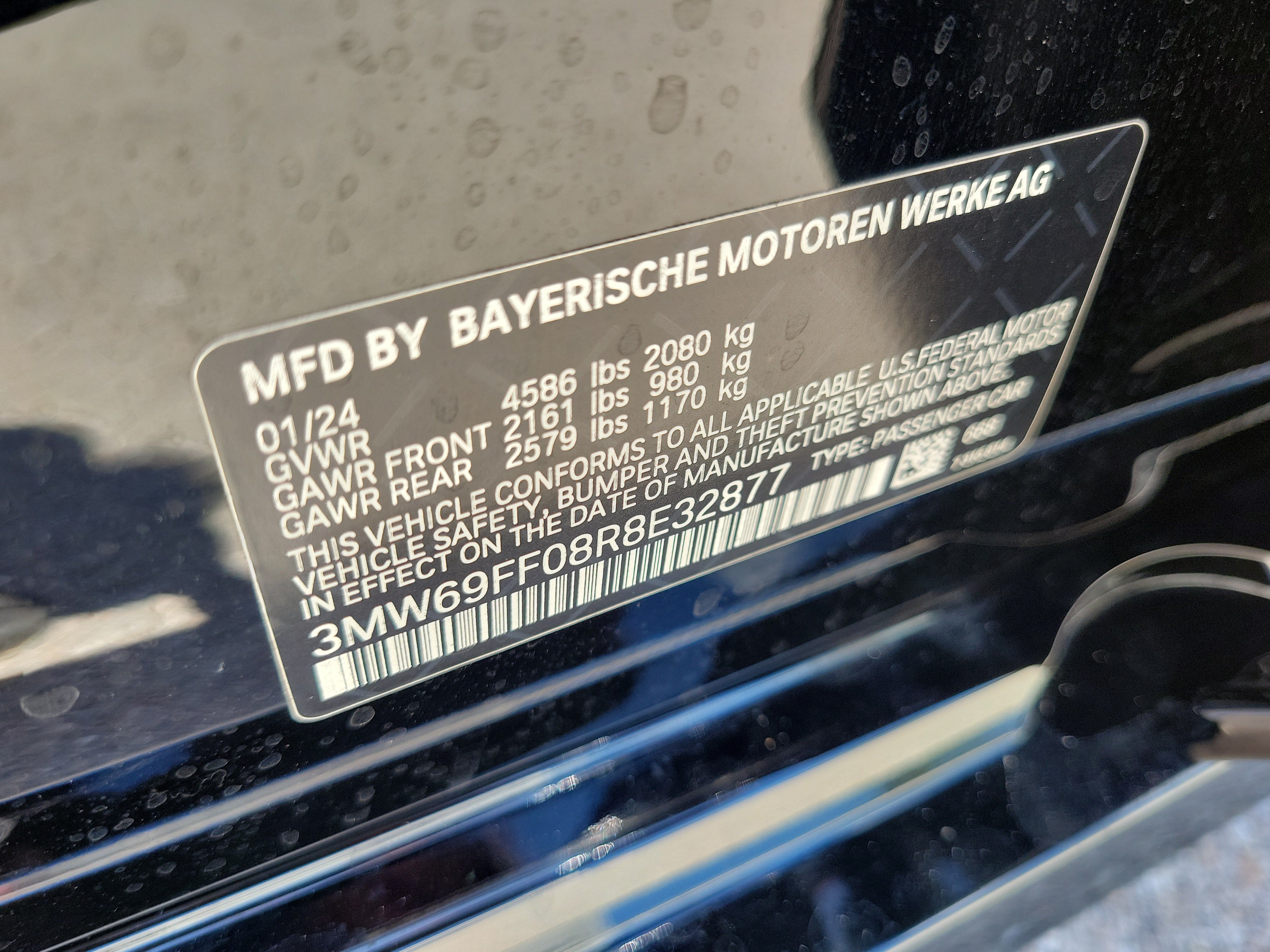 Used 2024 BMW 330i Sedan w/ Convenience Package RWD image 31