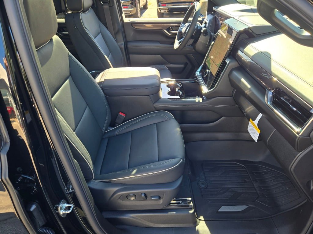 New 2027 GMC Yukon XL Elevation w/ Elevation Premium Package AWD/4WD image 15
