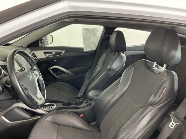 Used 2015 Hyundai Veloster w/ Option Group 02 FWD image 14