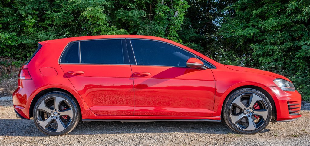 Used 2015 Volkswagen GTI SE FWD image 6