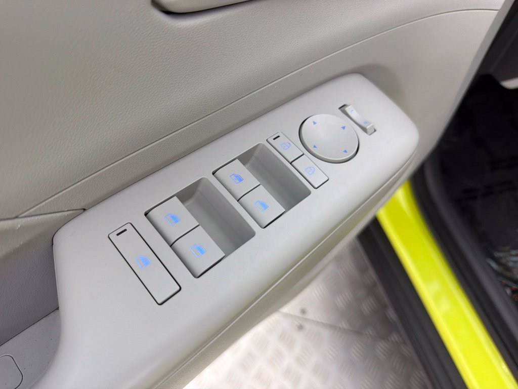 Used 2024 Hyundai Kona SEL FWD image 16