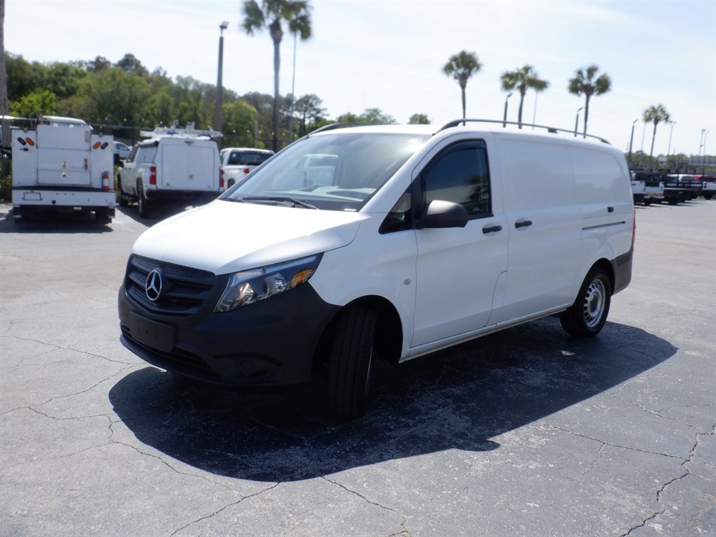 Used 2018 Mercedes-Benz Metris w/ Driver Comfort Package image 18