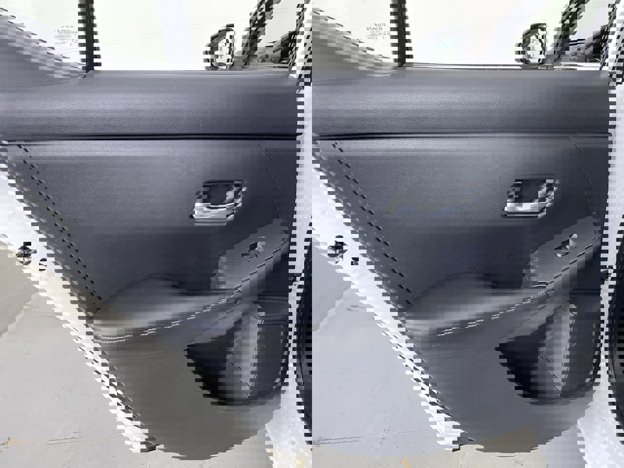 Used 2020 Nissan Sentra SV image 18