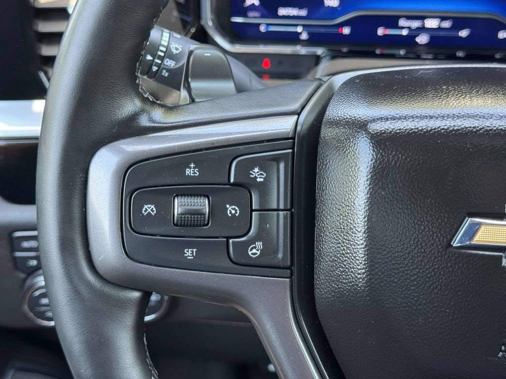 Used 2024 Chevrolet Silverado 1500 High Country w/ High Country Premium Package AWD/4WD image 12