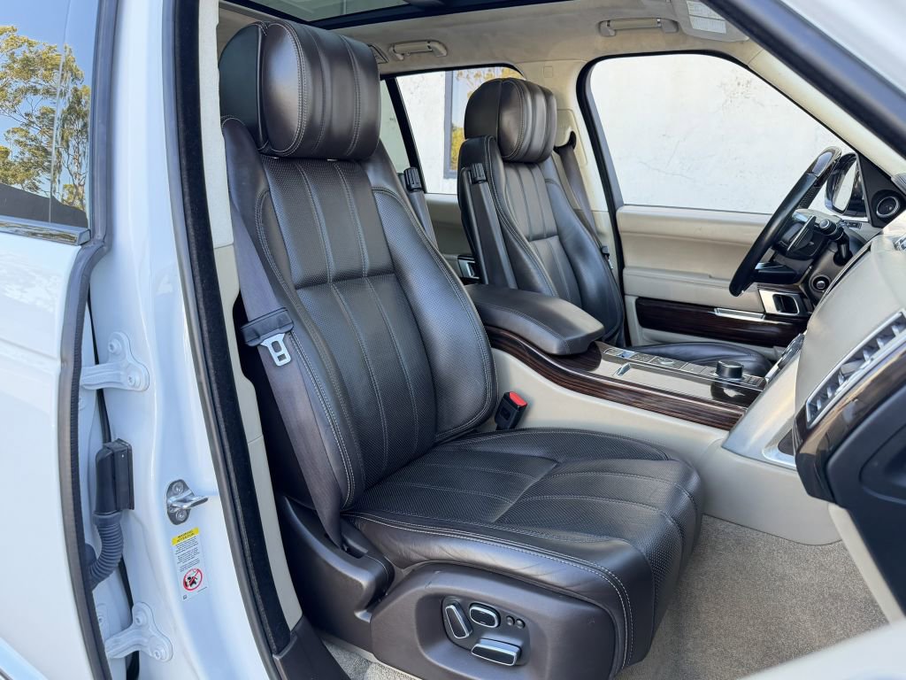 Used 2015 Land Rover Range Rover Autobiography image 30