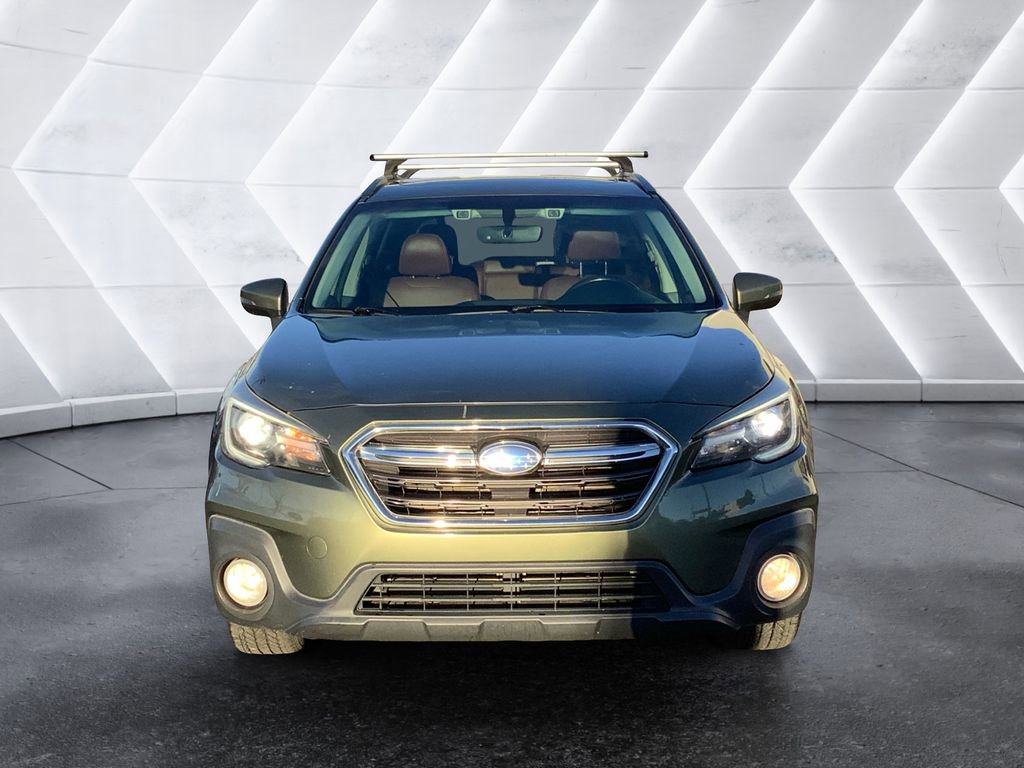Used 2018 Subaru Outback 2.5i Touring image 2