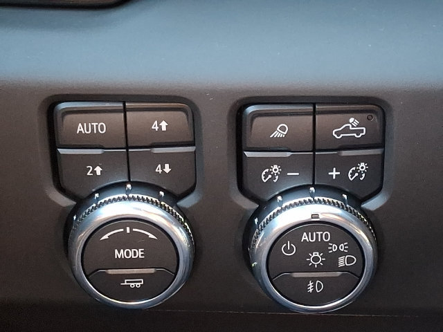 Used 2025 GMC Sierra 1500 AT4 AWD/4WD image 26