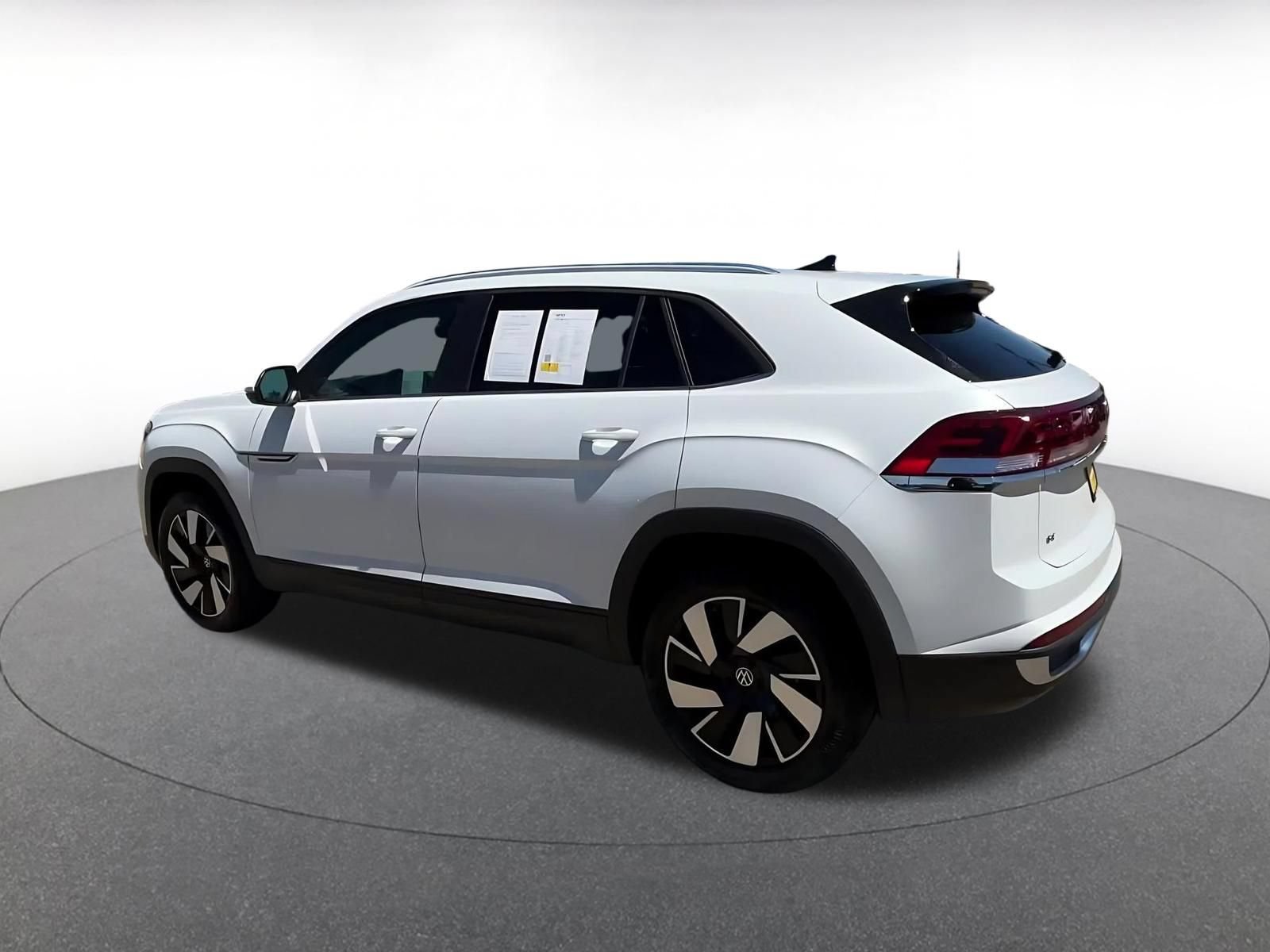 Used 2026 Volkswagen Atlas Cross Sport SE AWD/4WD image 10