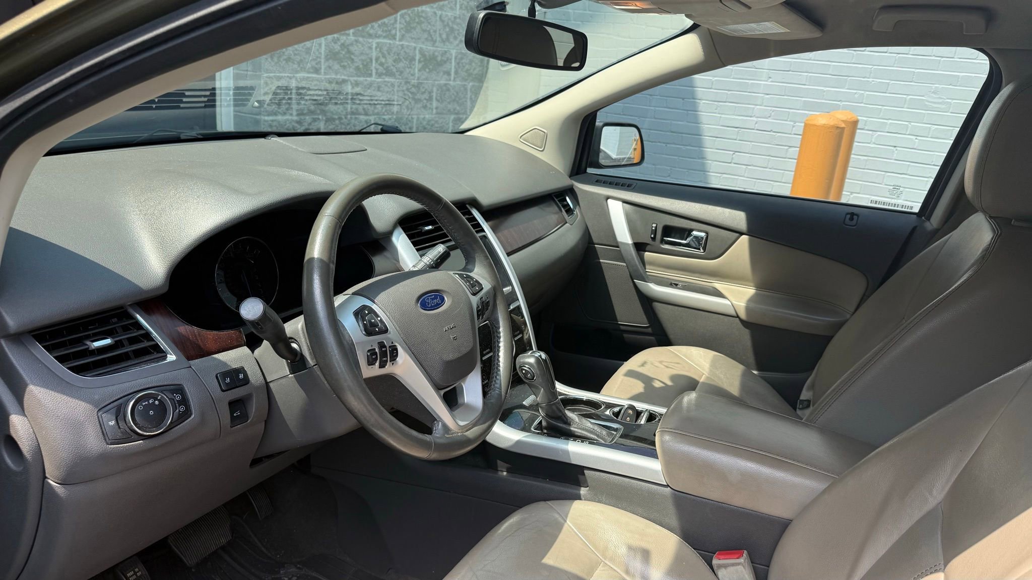 Used 2013 Ford Edge Limited w/ Driver Entry Pkg FWD image 13
