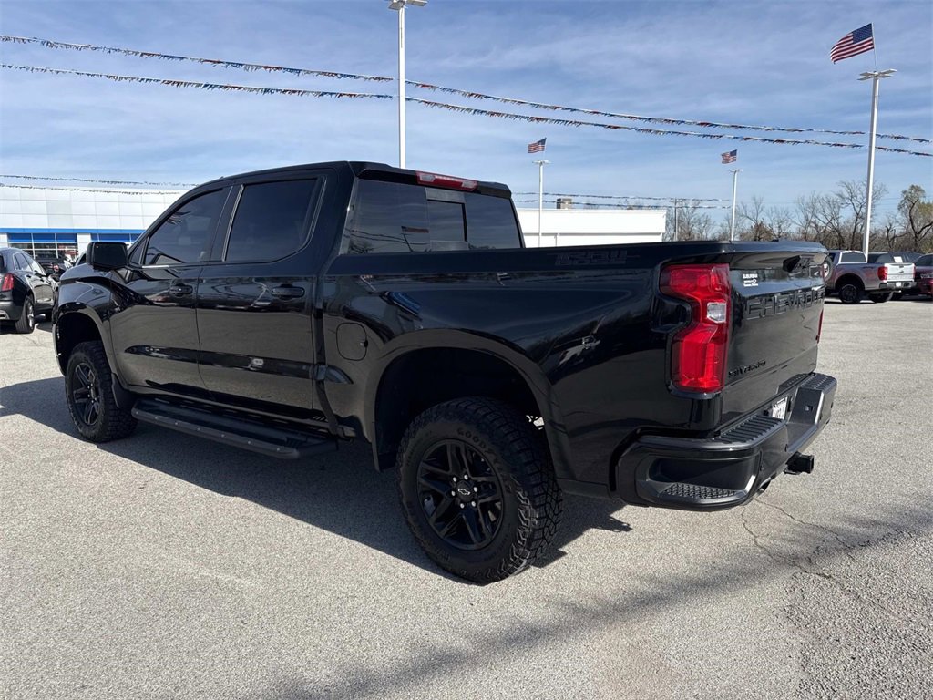 Used 2024 Chevrolet Silverado 1500 LT Trail Boss w/ LT Trail Boss Premium Package image 3