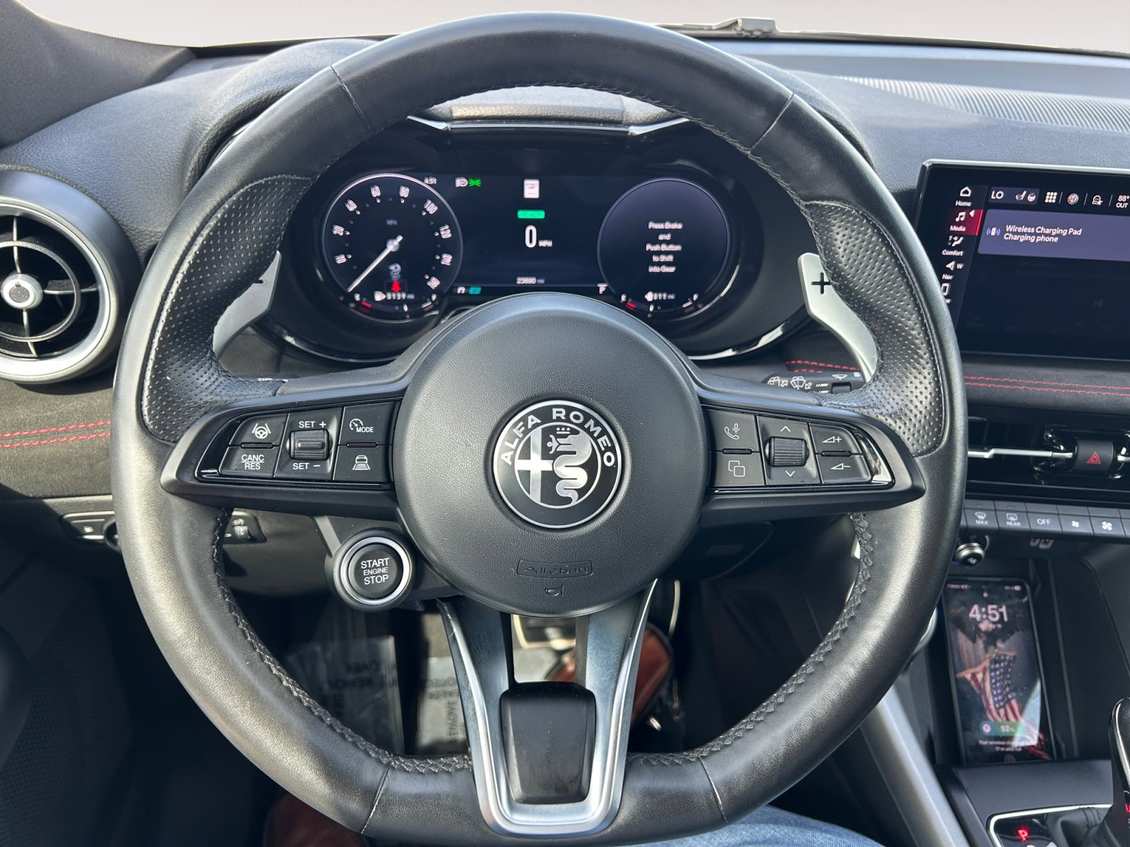 Used 2024 Alfa Romeo Tonale Veloce AWD/4WD image 9