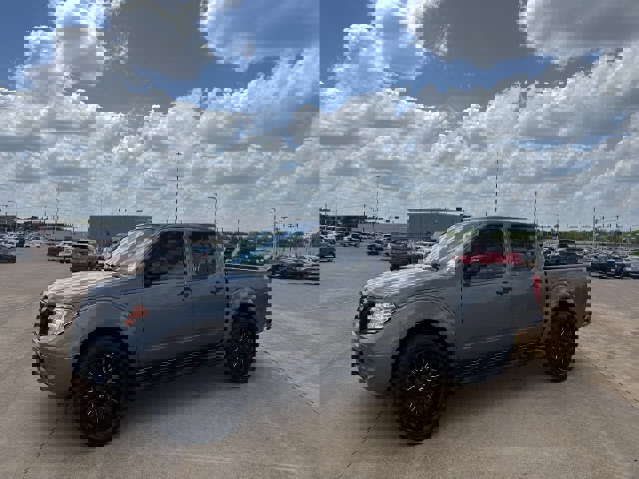 Used 2020 Nissan Frontier SV w/ Midnight Edition Floor Mats image 12