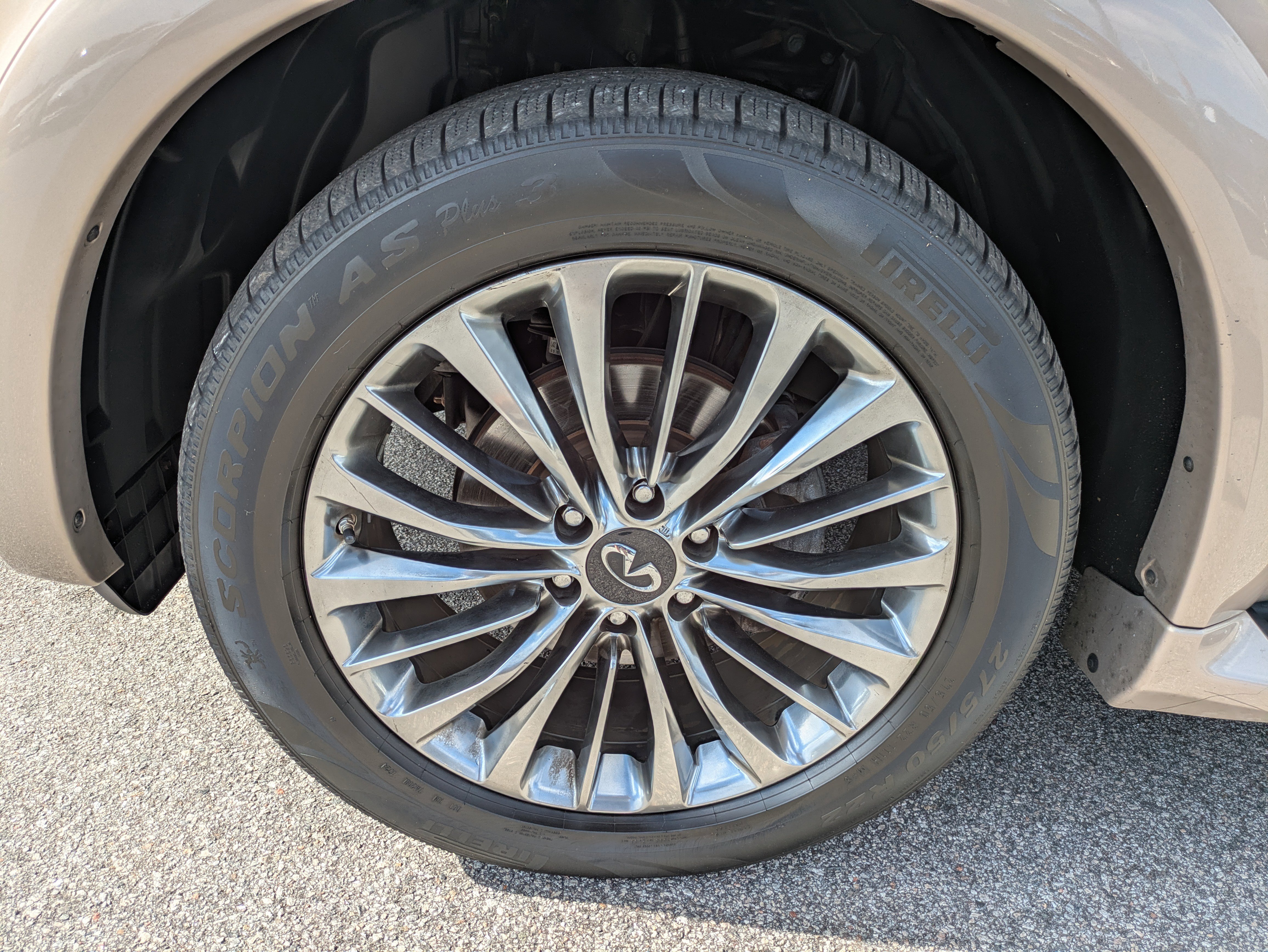 Used 2021 INFINITI QX80 Sensory w/ All-Season Package image 12