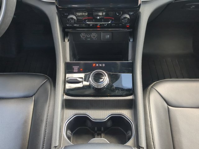 Used 2023 Jeep Grand Cherokee Limited w/ Trailer Tow Prep Group (B) AWD/4WD image 21
