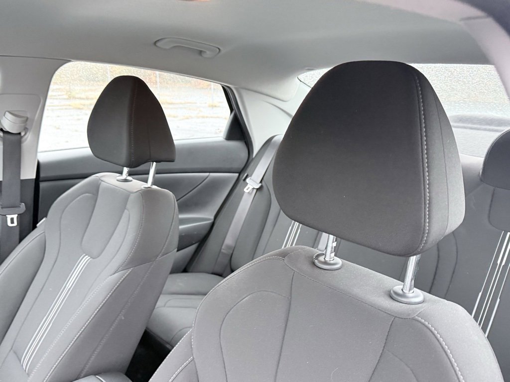 Certified 2024 Hyundai Elantra SEL image 23