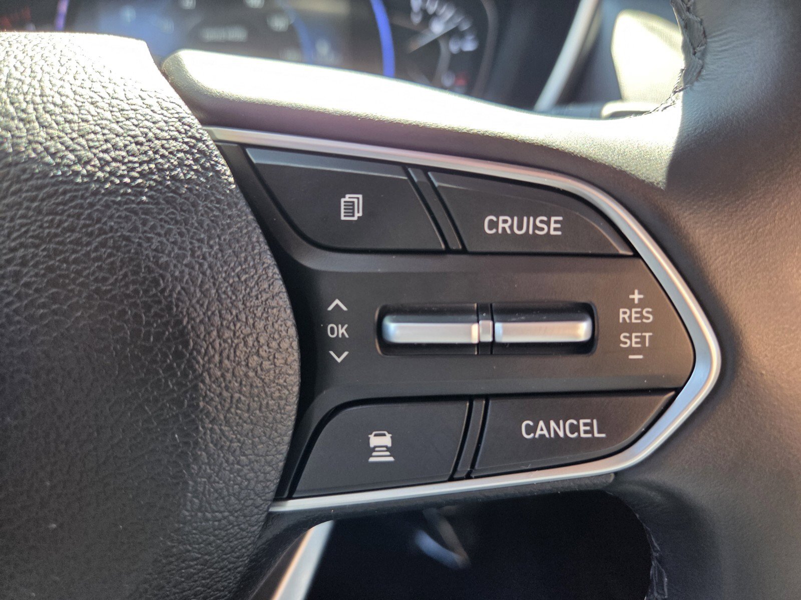 Used 2020 Hyundai Santa Fe Limited image 29