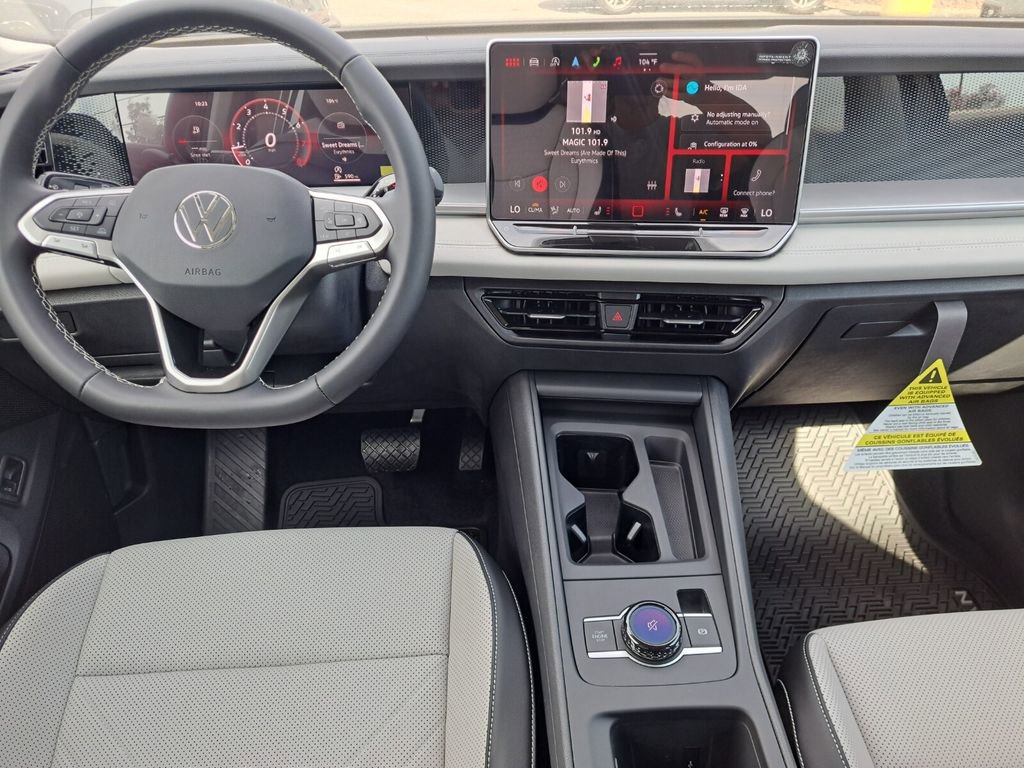 New 2025 Volkswagen Tiguan SE image 20