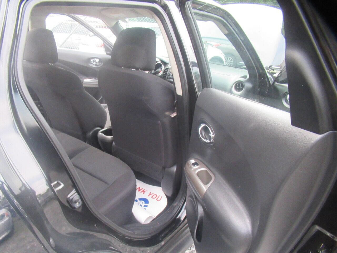Used 2014 Nissan Juke S image 22
