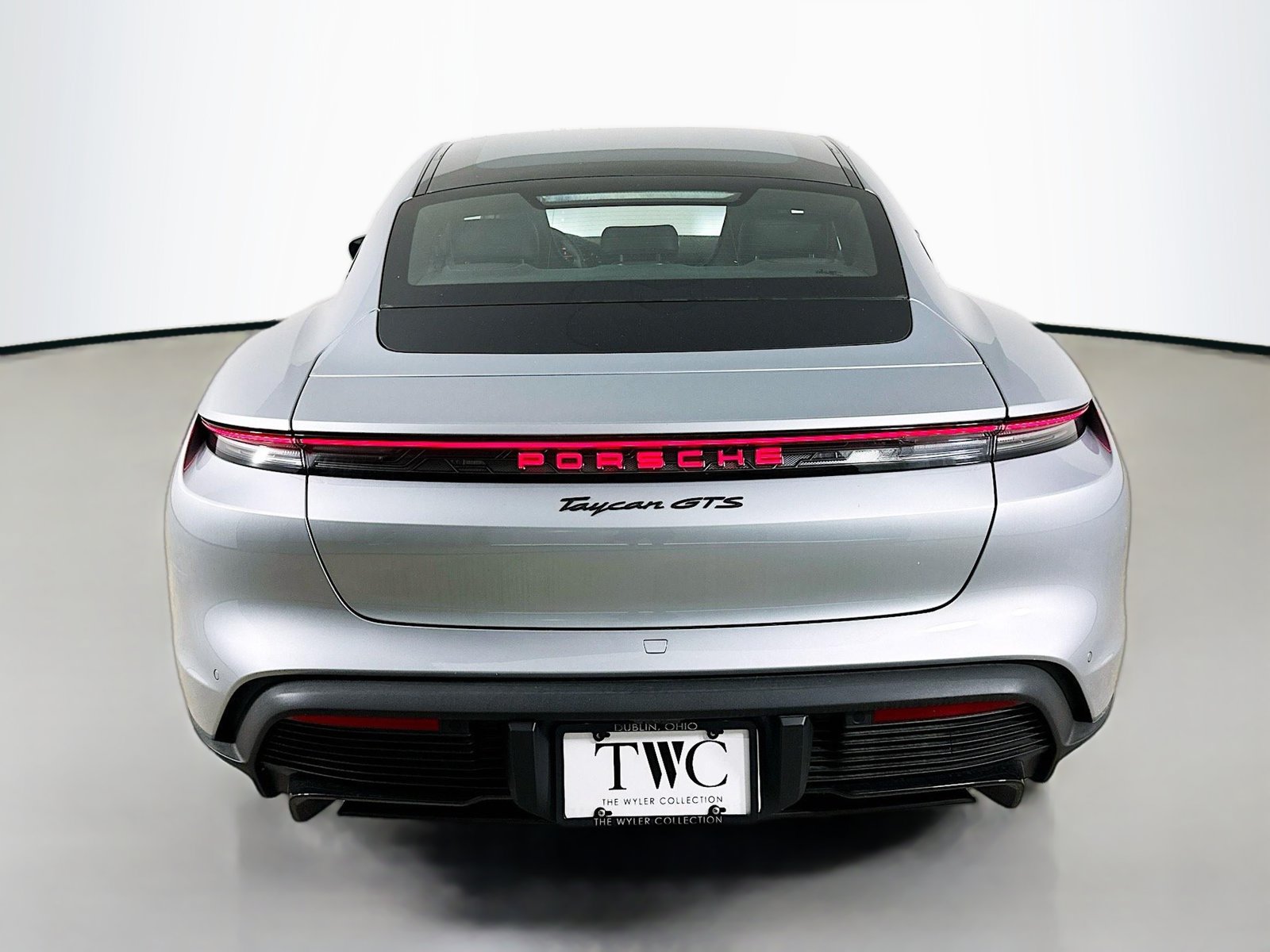 New 2026 Porsche Taycan GTS AWD/4WD image 6