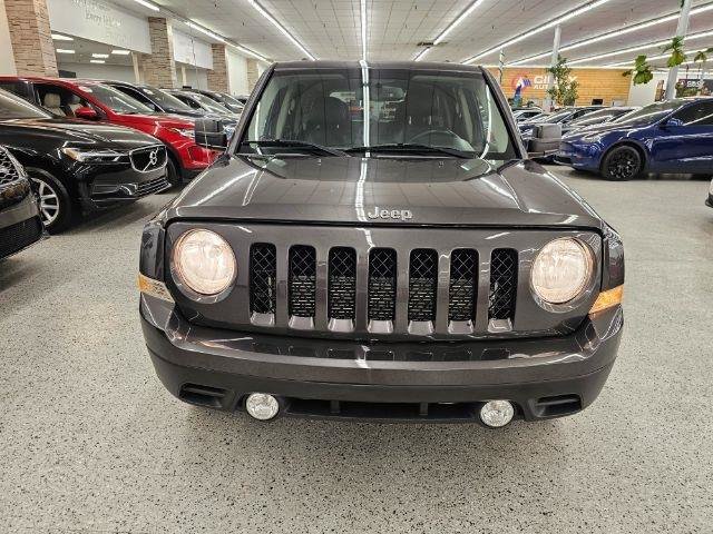 Used 2015 Jeep Patriot High Altitude AWD/4WD image 3