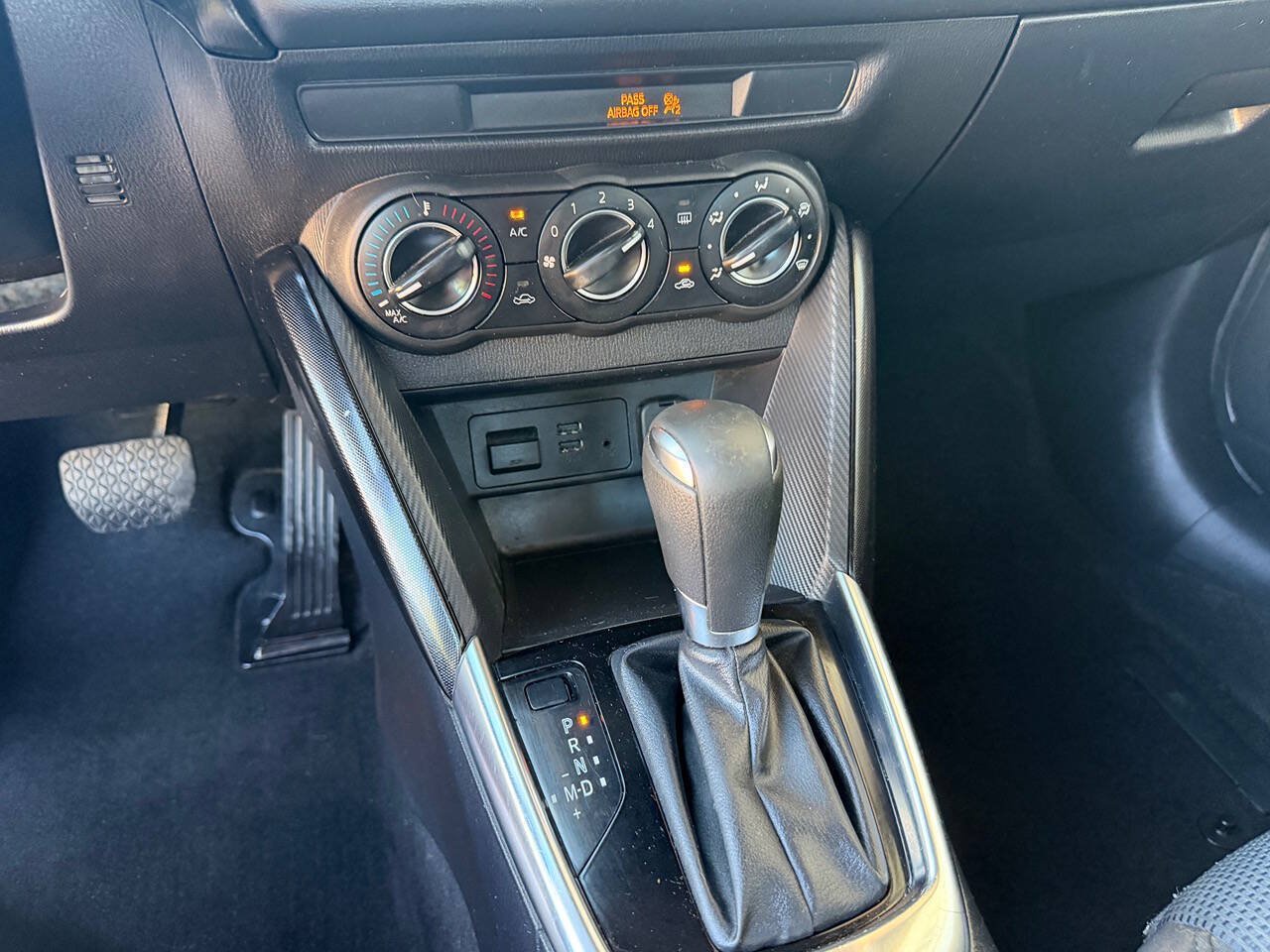 Used 2016 Scion iA FWD image 22