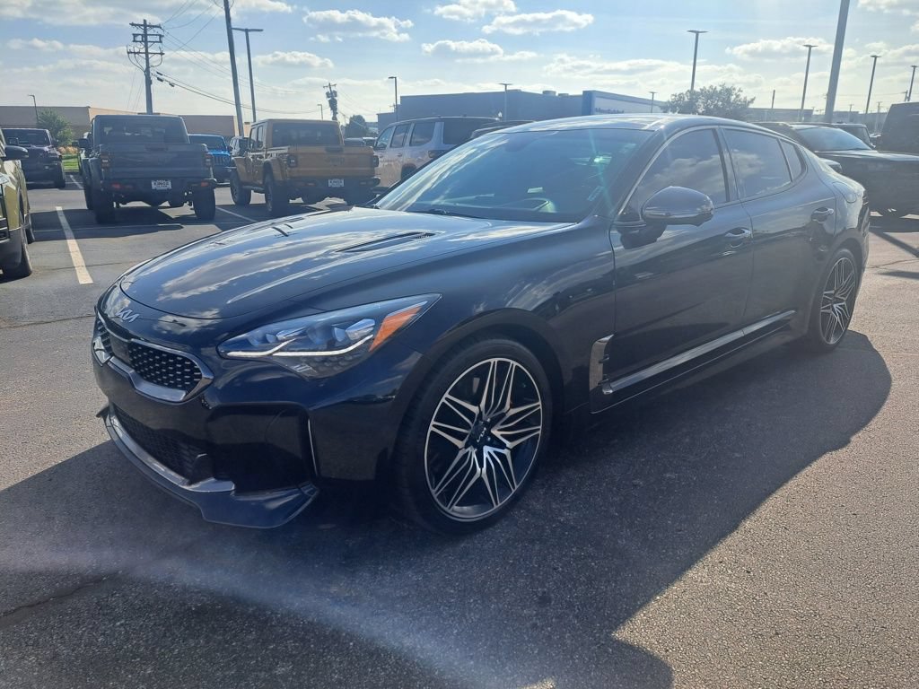 Used 2022 Kia Stinger GT2 AWD/4WD image 7