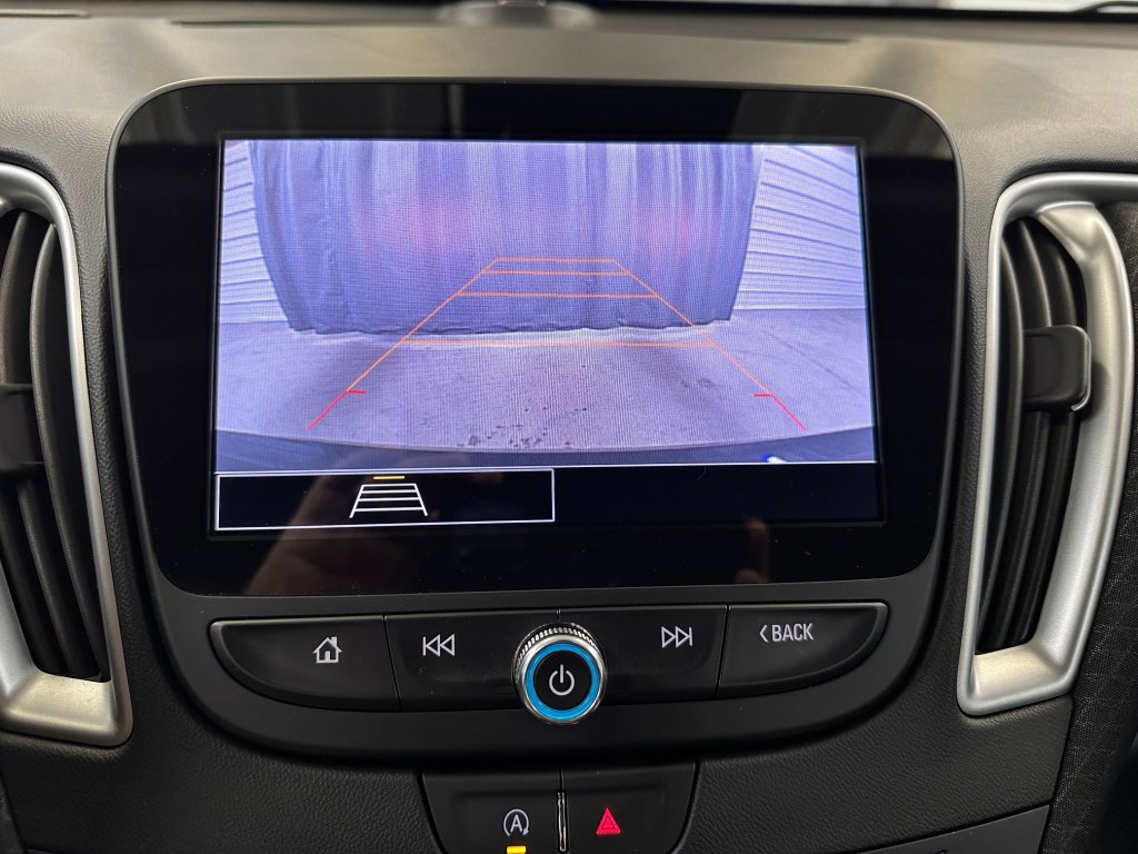 Used 2022 Chevrolet Malibu RS image 11