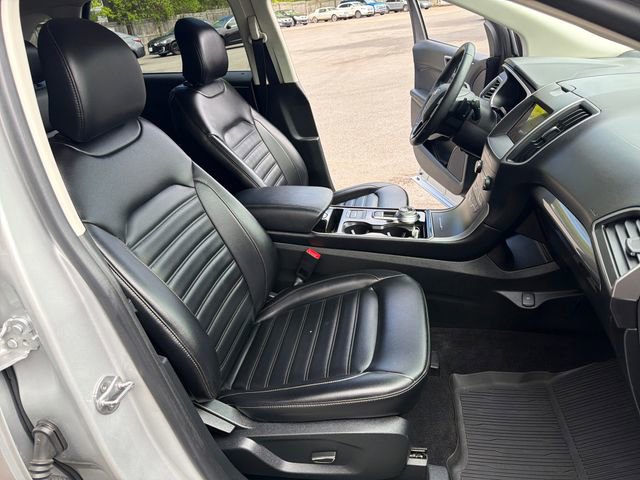 Used 2019 Ford Edge SEL w/ Equipment Group 201A AWD/4WD image 21