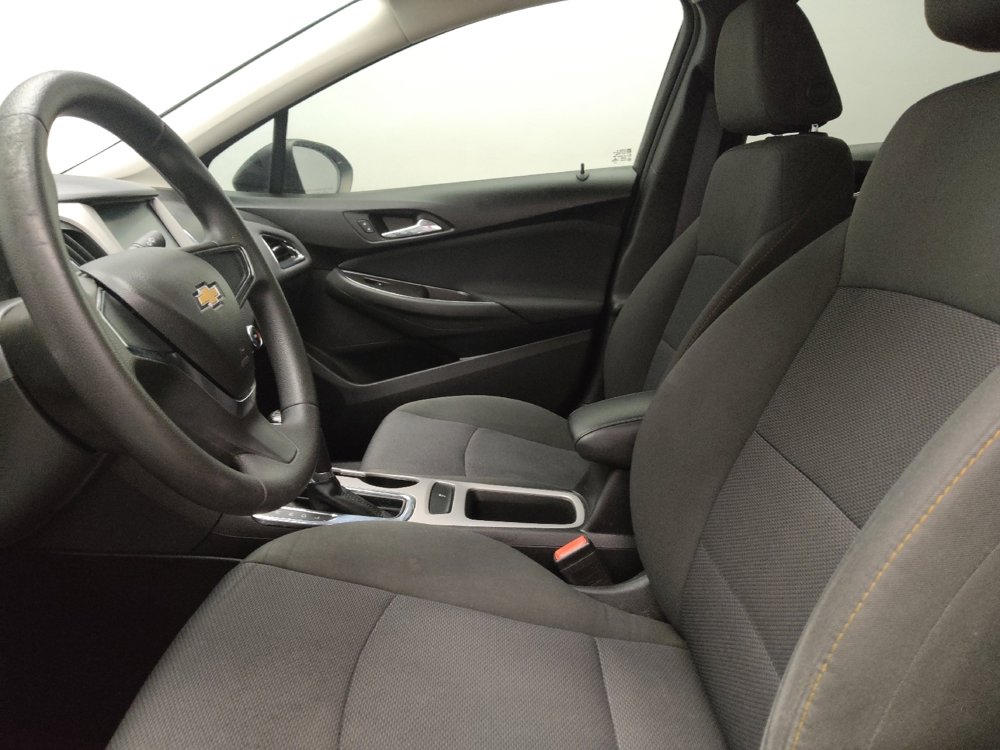 Used 2017 Chevrolet Cruze LS FWD image 17