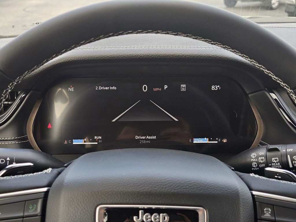 New 2026 Jeep Grand Cherokee L Laredo image 17