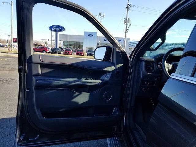 Used 2023 Ford Expedition Max Limited image 10