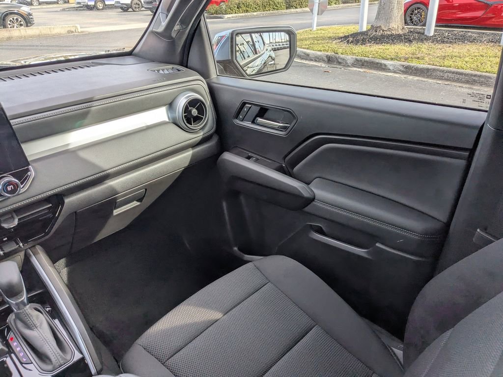 Used 2025 Chevrolet Colorado LT w/ Advanced Trailering Package image 18