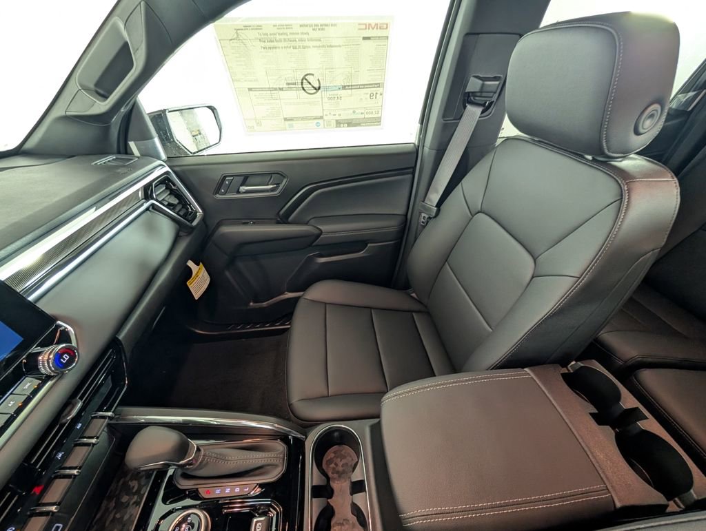 New 2026 GMC Canyon Elevation w/ Convenience Package image 25