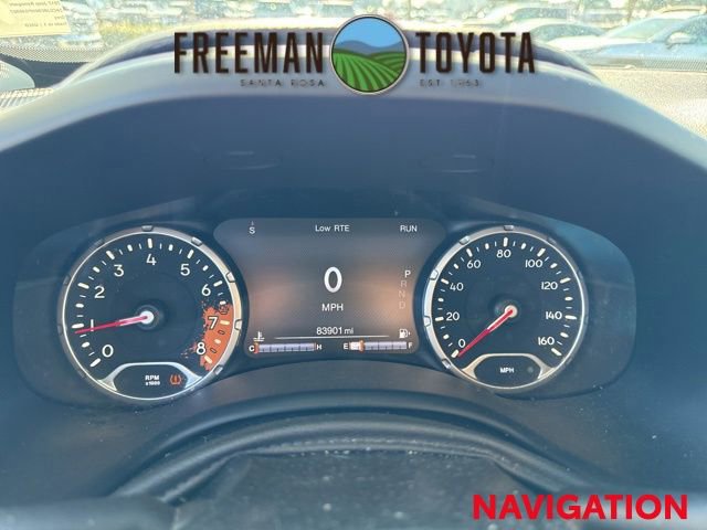 Used 2017 Jeep Renegade Trailhawk w/ Premium Trailhawk Package image 8