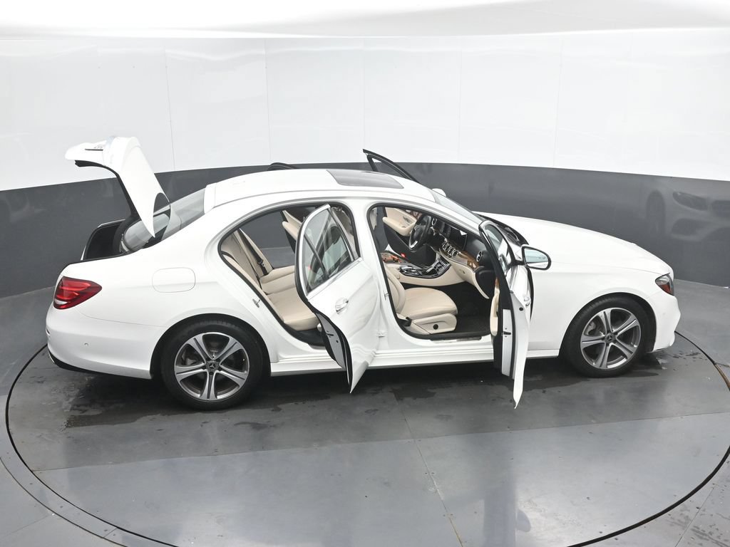 Used 2018 Mercedes-Benz E 300 4MATIC image 49