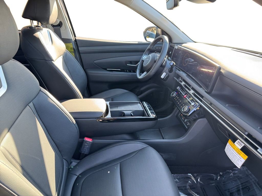 Certified 2025 Hyundai Tucson Limited image 15