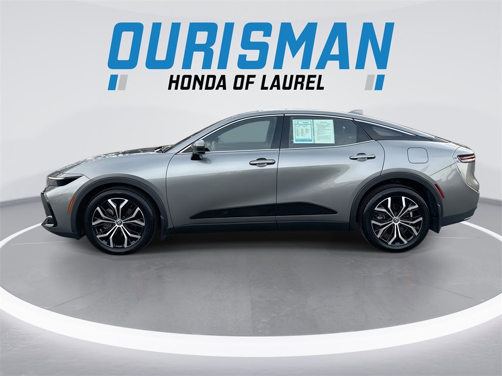 Used 2023 Toyota Crown XLE image 5