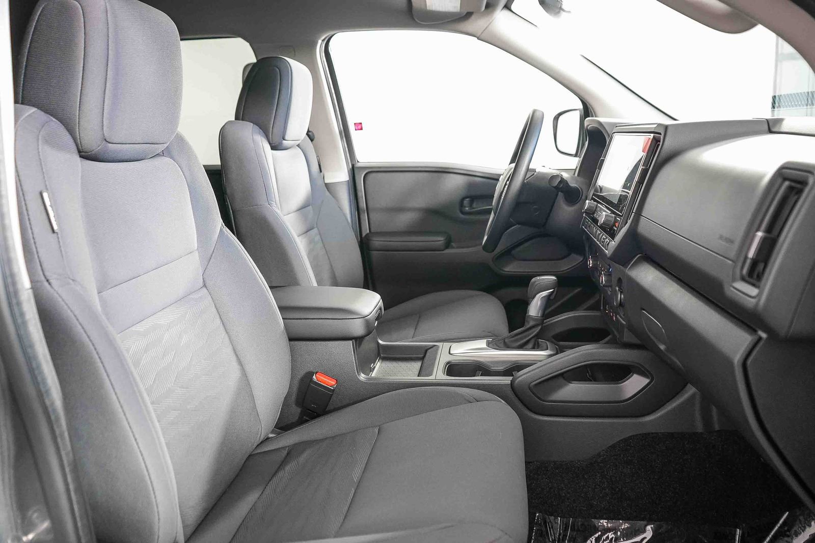 Certified 2025 Nissan Frontier S image 16