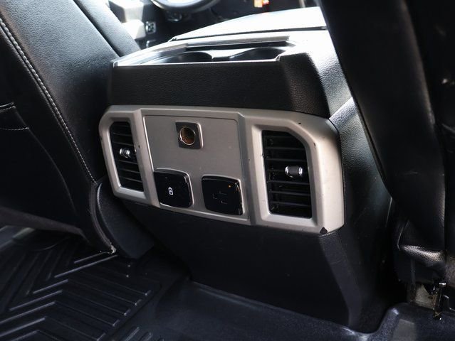Used 2020 Ford F250 Lariat w/ Lariat Value Package image 17